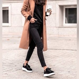 Meet your Posher, Brett-whitney